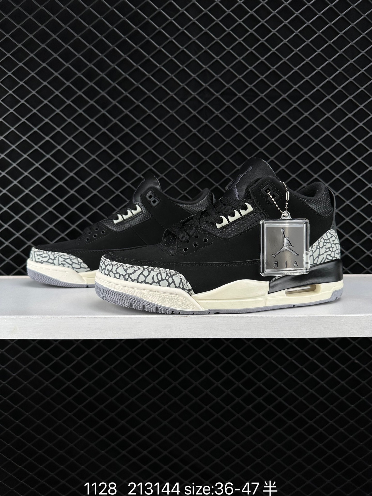Air Jordan 3 Retro ”Off Nior“